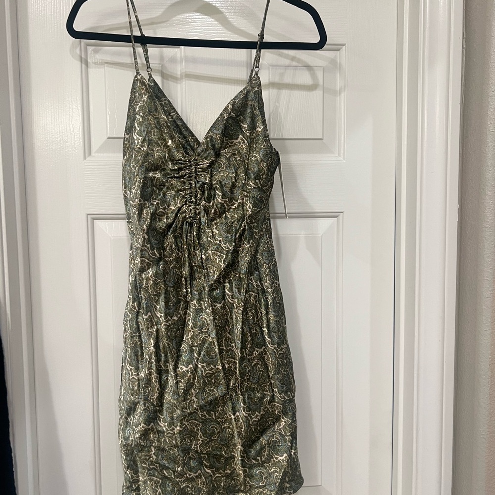 Elegant Green Patterned Dress